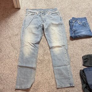 Levi's Men's Faded Blue Straight Jeans